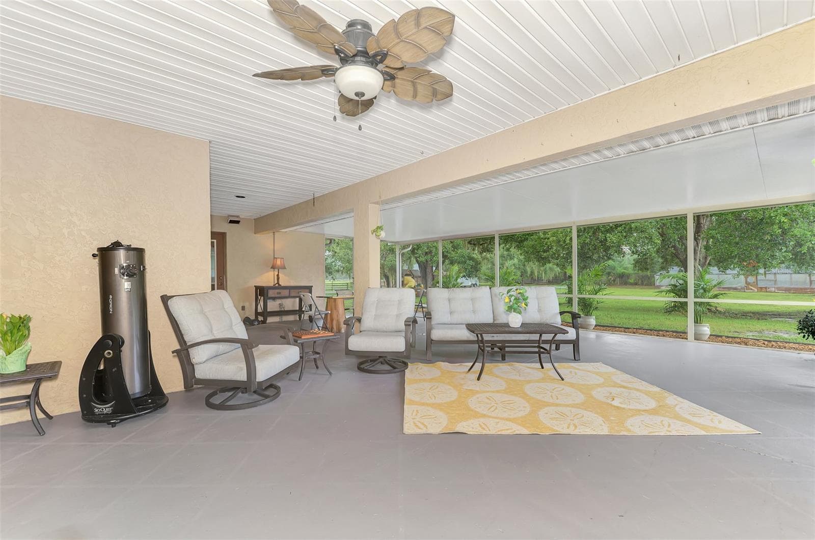 Truly a wonderful space with amazing views of the farm - 4610 403RD ST E, MYAKKA CITY
