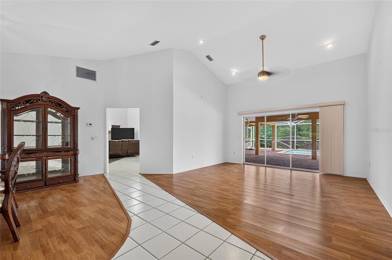 Single Family Residence at 105 JACARANDA BLVD, VENICE, photo 7 of 96