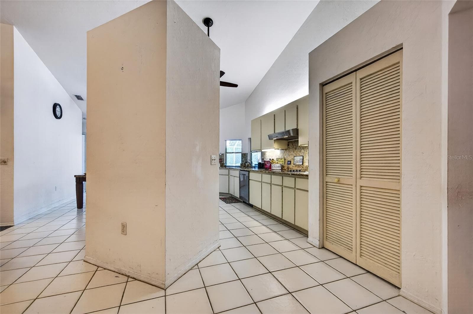 Single Family Residence at 105 JACARANDA BLVD, VENICE, photo 23 of 96