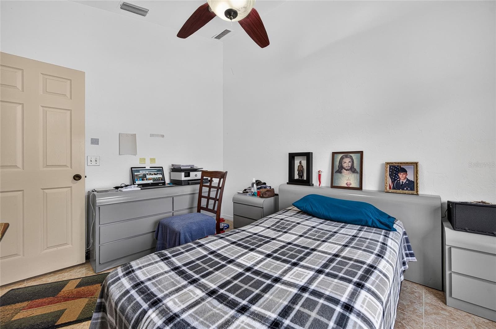 Single Family Residence at 105 JACARANDA BLVD, VENICE, photo 43 of 96