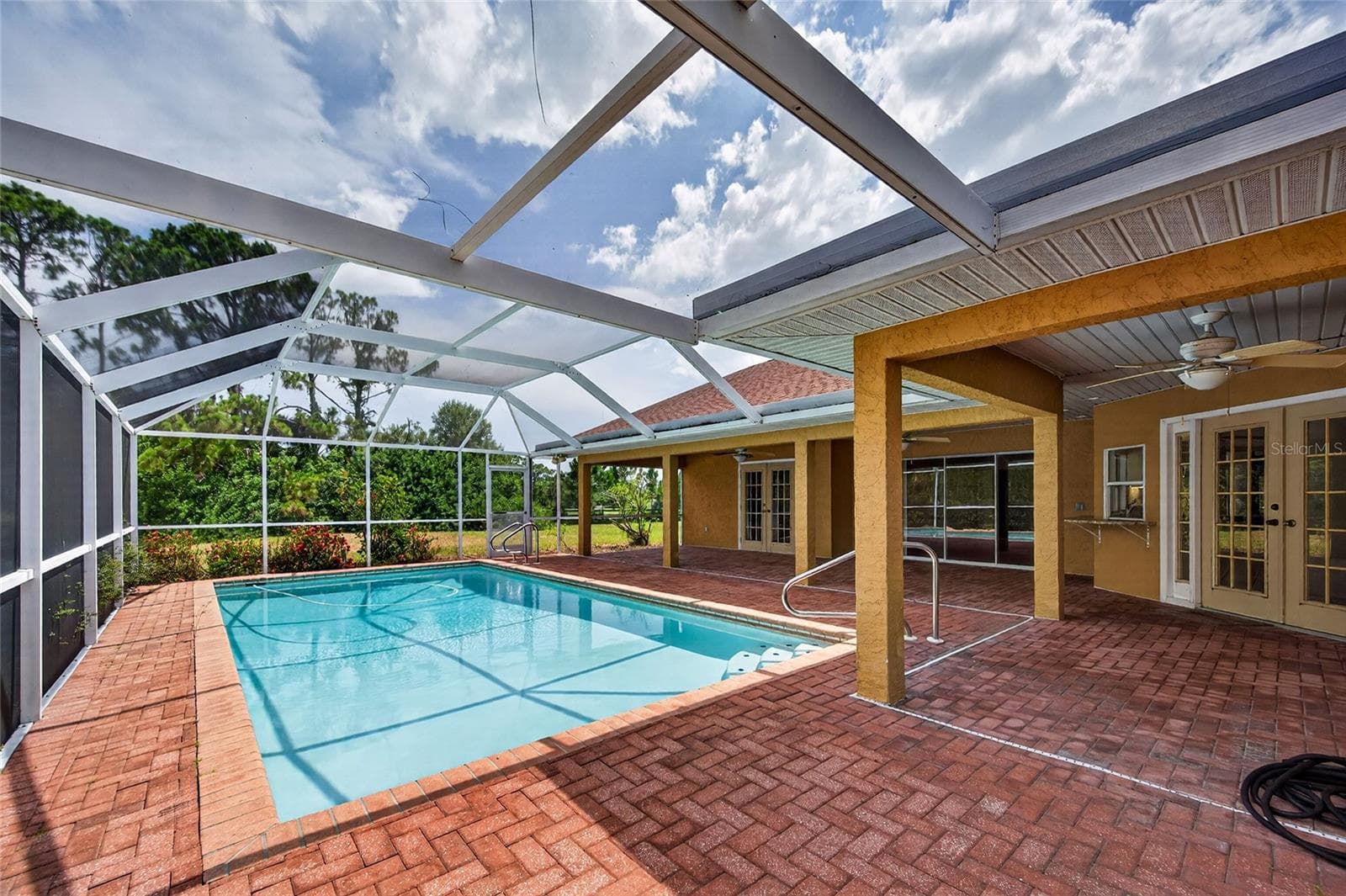 Single Family Residence at 105 JACARANDA BLVD, VENICE, photo 48 of 96