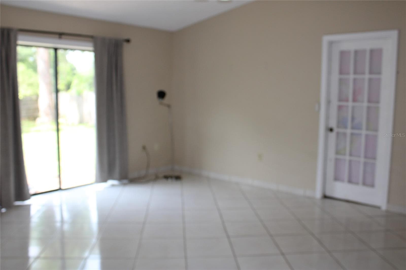 Single Family Residence at 6121 56TH AVE N, ST PETERSBURG, photo 2 of 11