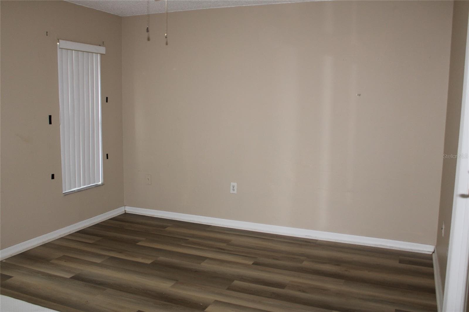 Single Family Residence at 6121 56TH AVE N, ST PETERSBURG, photo 10 of 11