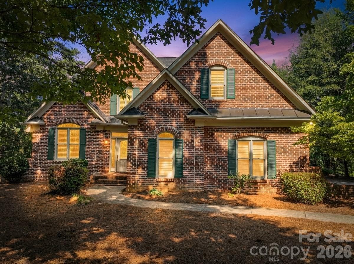 205 Piney Grove Point