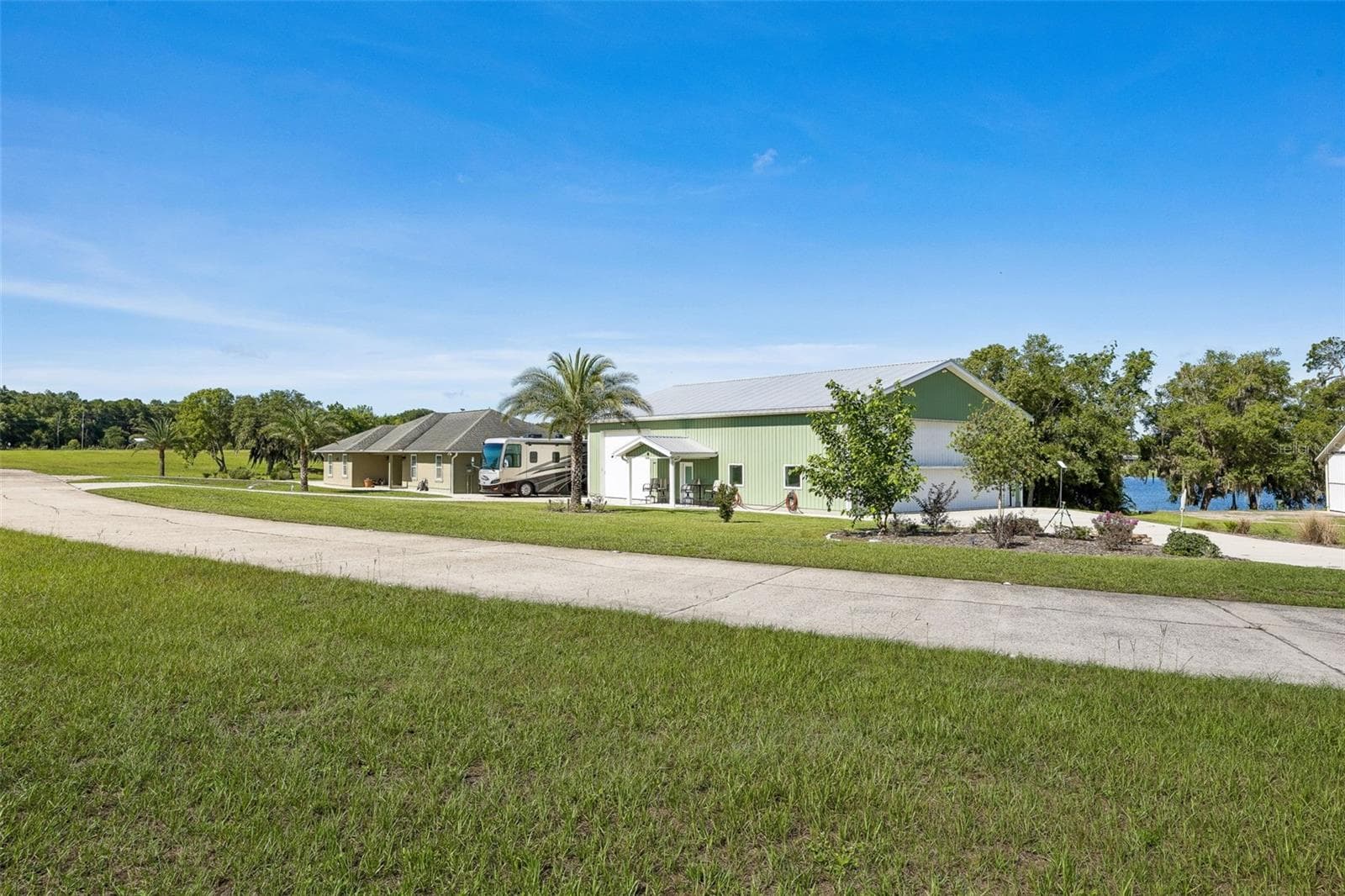 107 EAGLES NEST LN