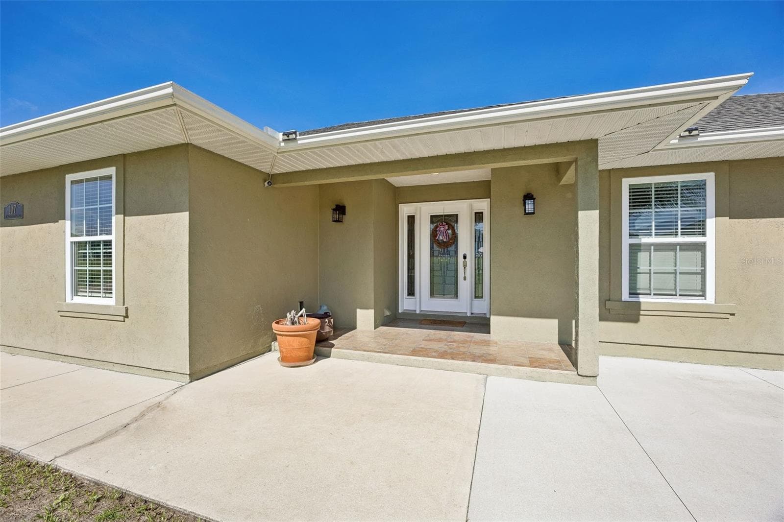 And Cement Walkway - 107 EAGLES NEST LN, CRESCENT CITY