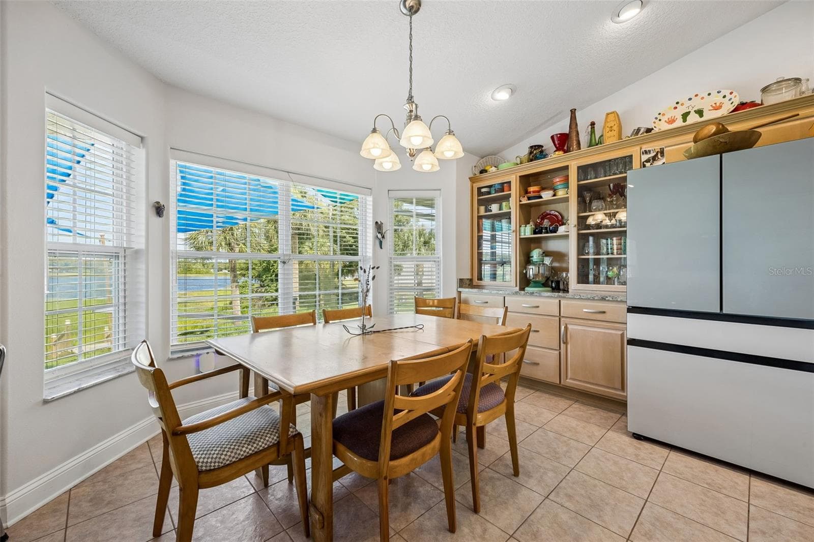 Overlooks The Lake - 107 EAGLES NEST LN, CRESCENT CITY