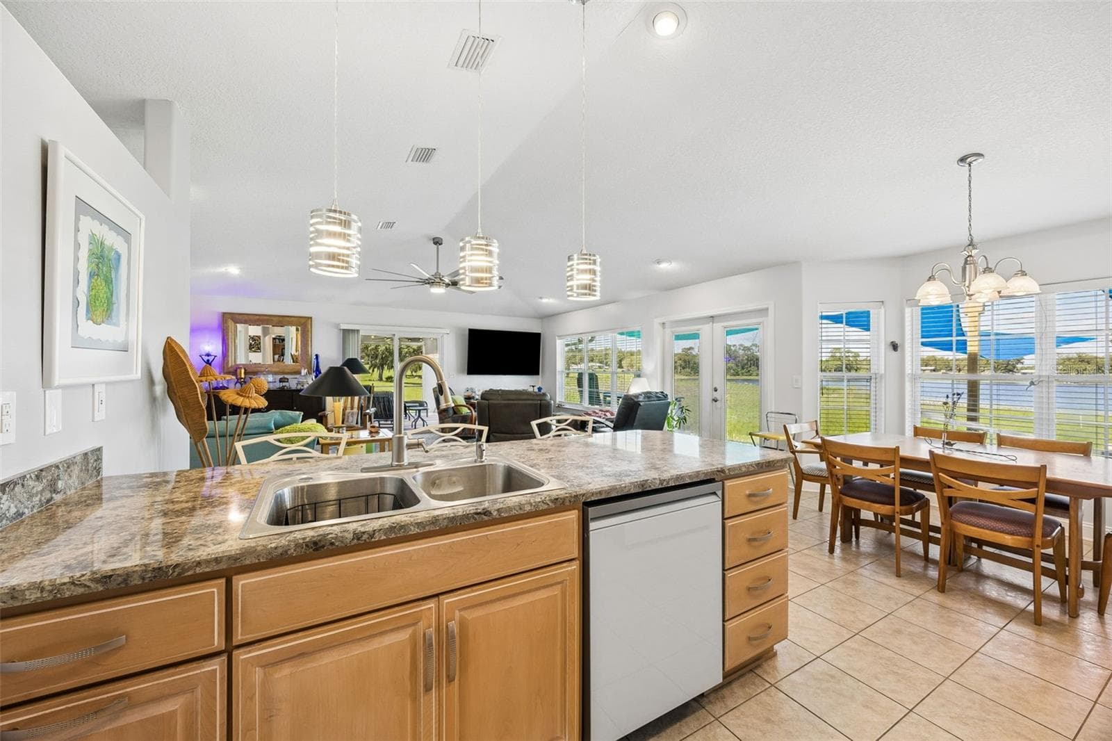 Grace The Kitchen - 107 EAGLES NEST LN, CRESCENT CITY