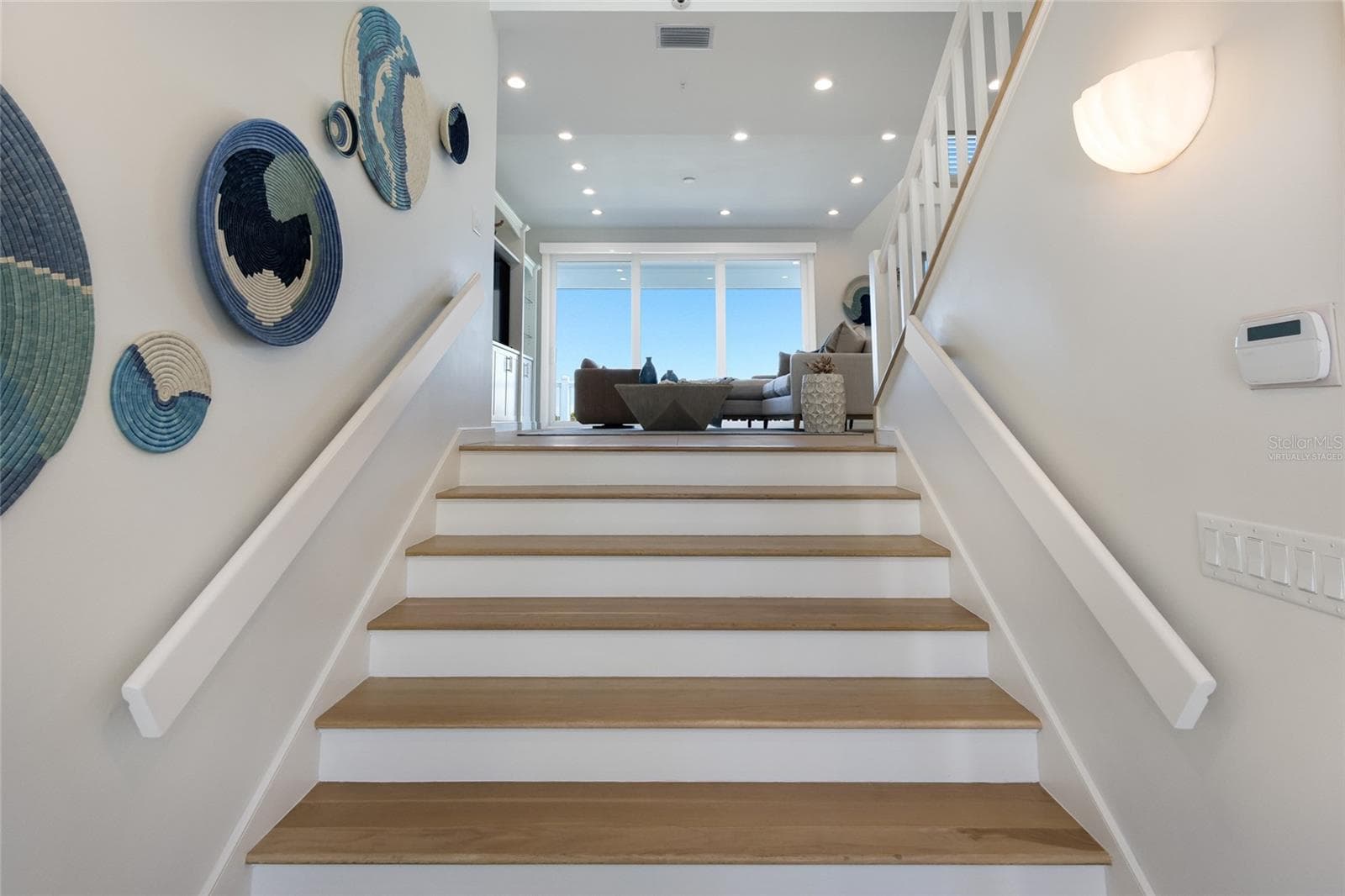 House is virtually staged - 585 BUTTONWOOD BAY DR, BOCA GRANDE