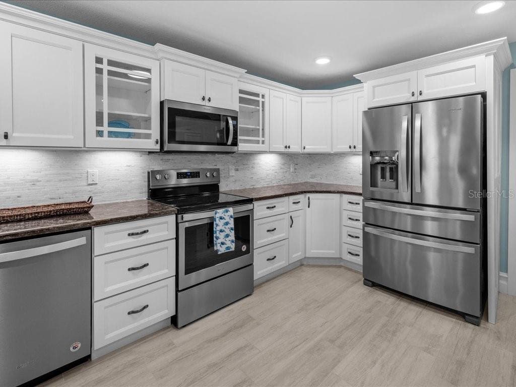 Condominium at 1 COLONY POINT DR #1C, PUNTA GORDA, photo 19 of 41