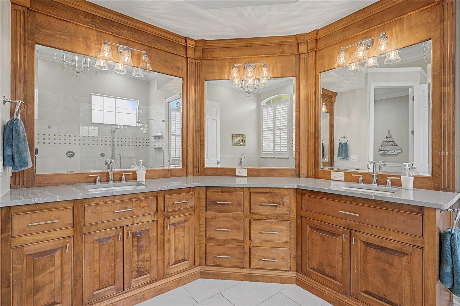 Single Family Residence at 1306 PLAYMOOR DR, PALM HARBOR, photo 36 of 100