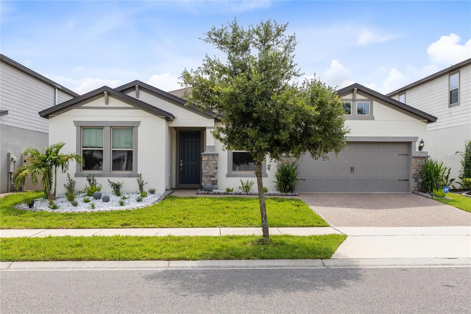2754 MATERA DR