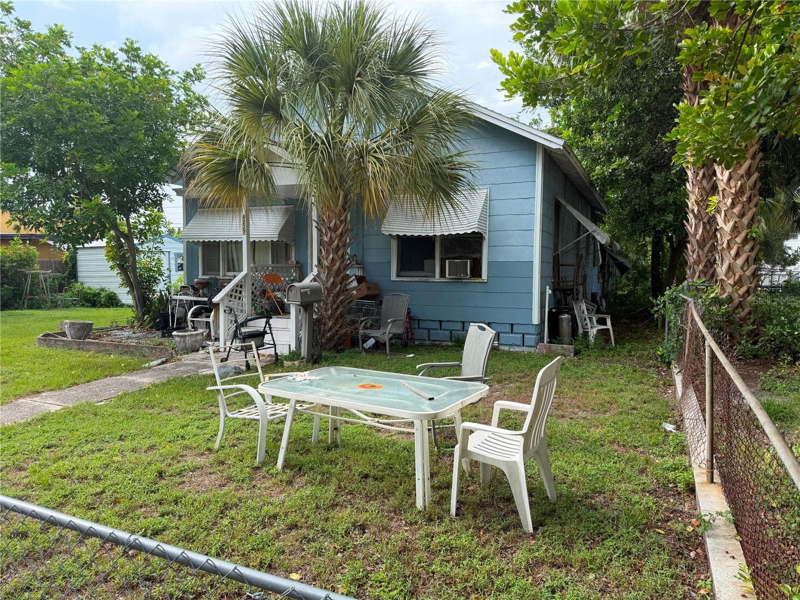 Single Family Residence at 4227 2ND AVE S, ST PETERSBURG, photo 2 of 12