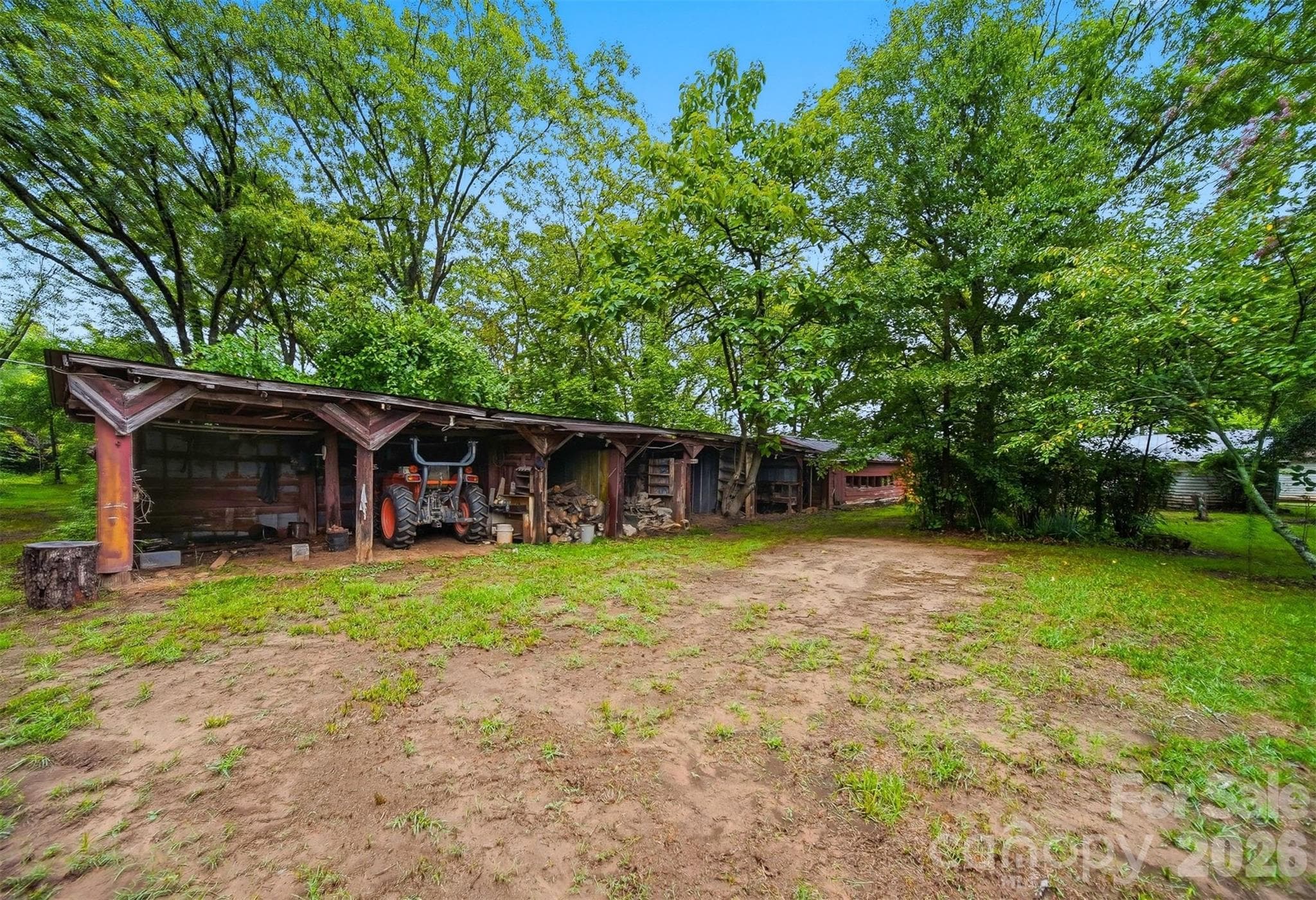 plenty of space to store tractors - 7624 W Highway 27 Highway, Vale