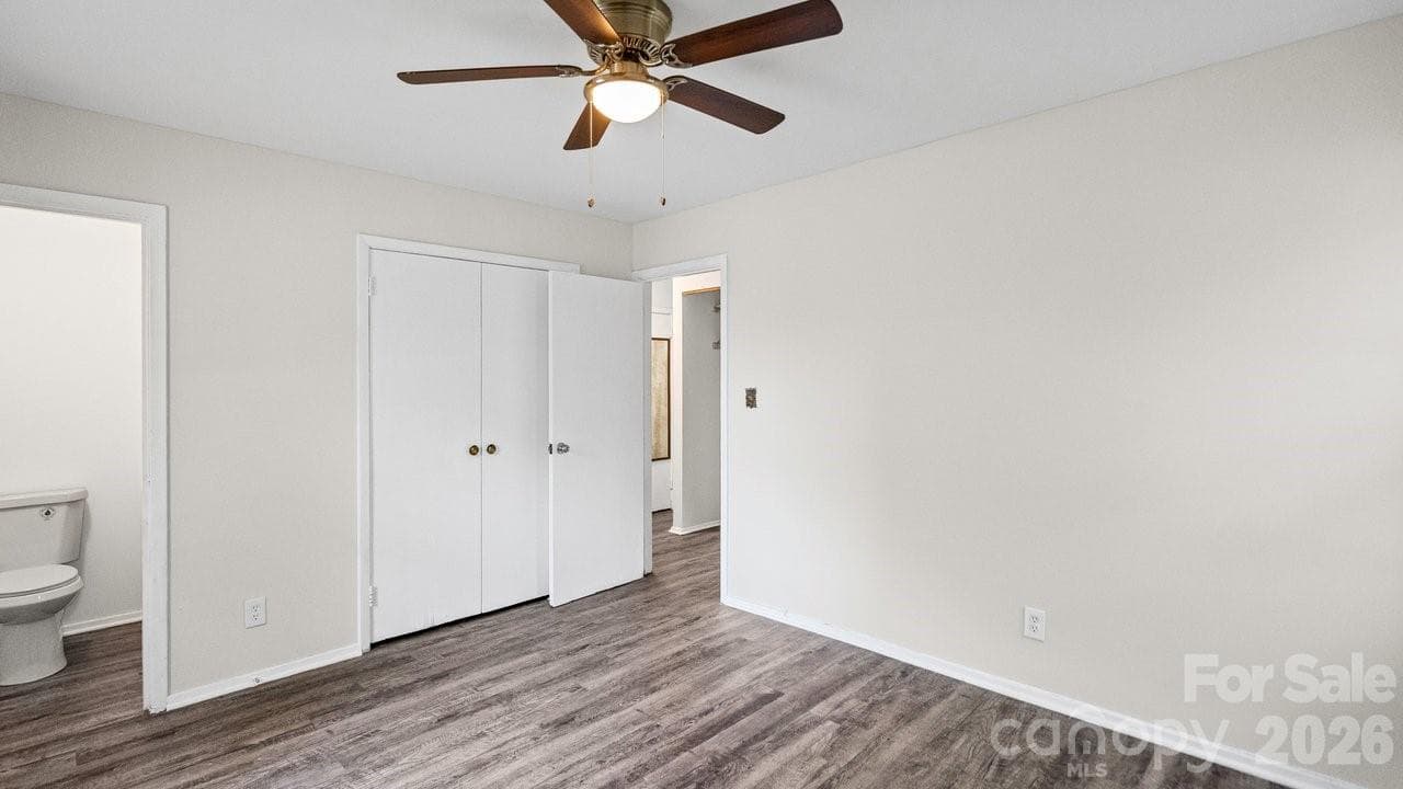 Single Family Residence at 634 Kentbrook Drive, Charlotte, photo 12 of 38
