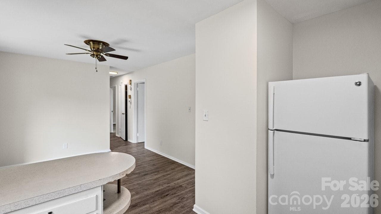 Single Family Residence at 634 Kentbrook Drive, Charlotte, photo 23 of 38