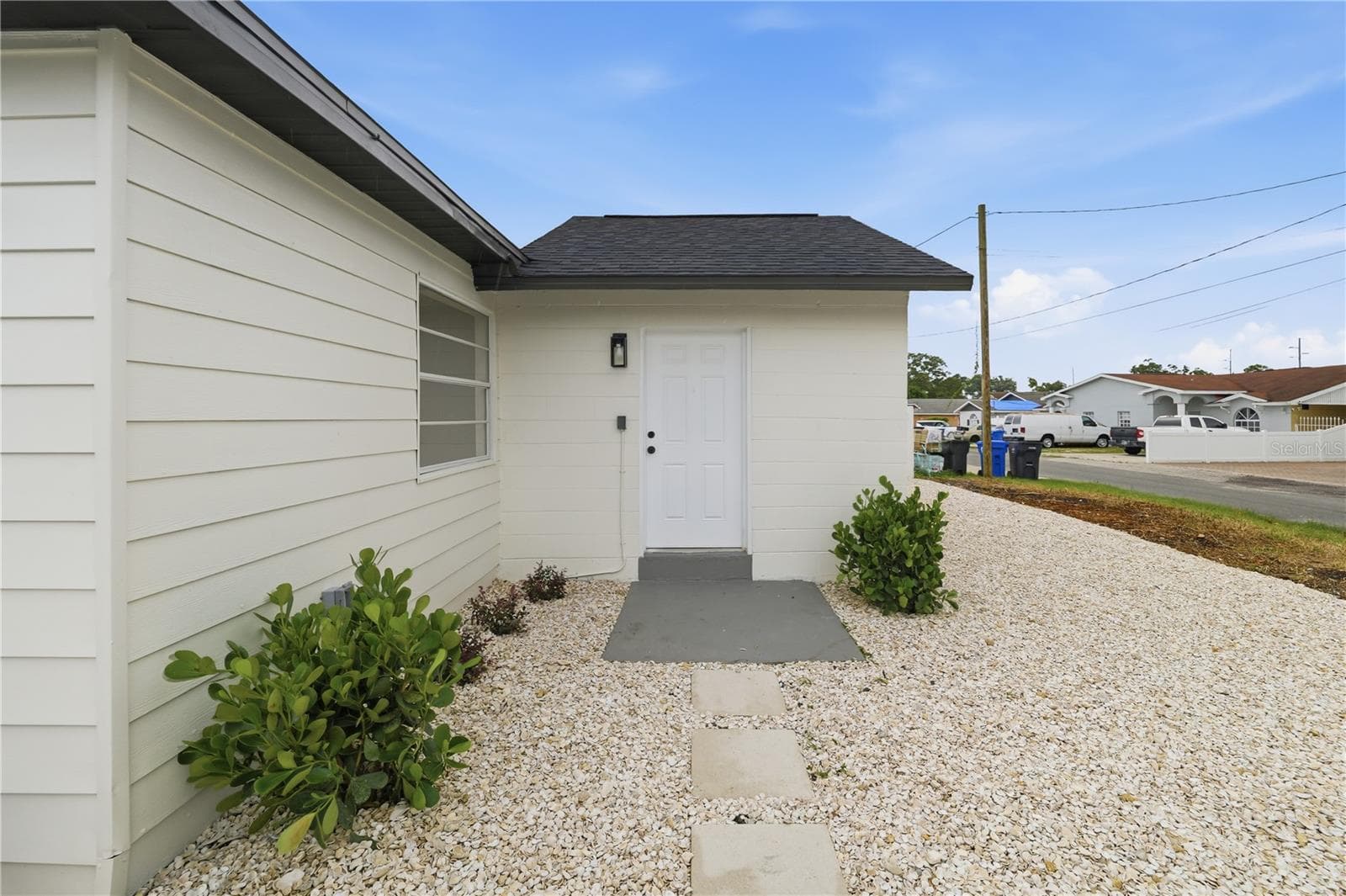 Single Family Residence at 3923 W FLORA ST, TAMPA, photo 6 of 41