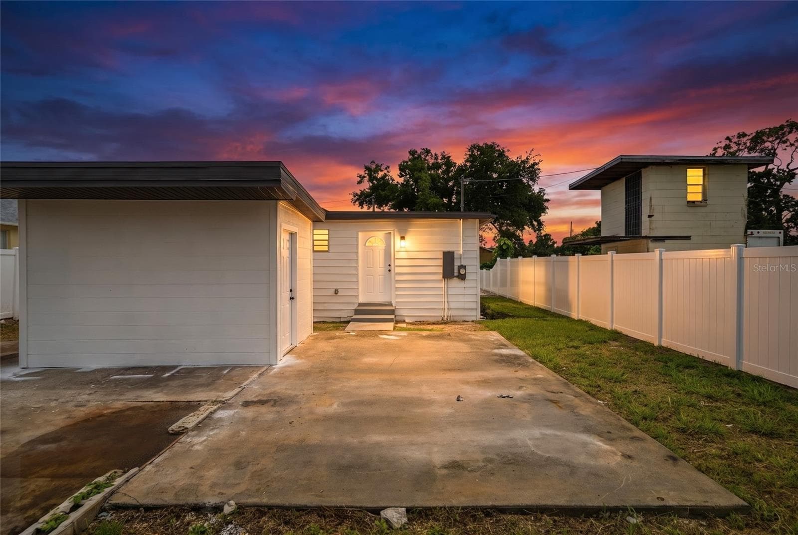 Single Family Residence at 3923 W FLORA ST, TAMPA, photo 36 of 41