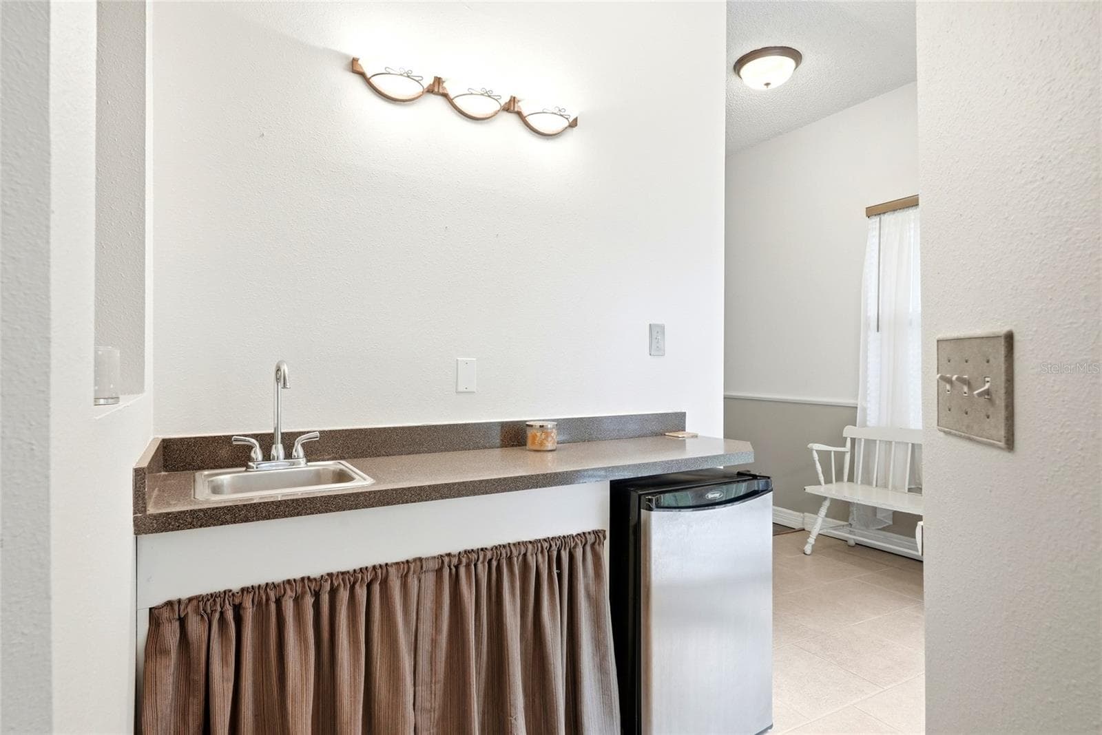 Wet Bar - 9121 65TH ST N, PINELLAS PARK