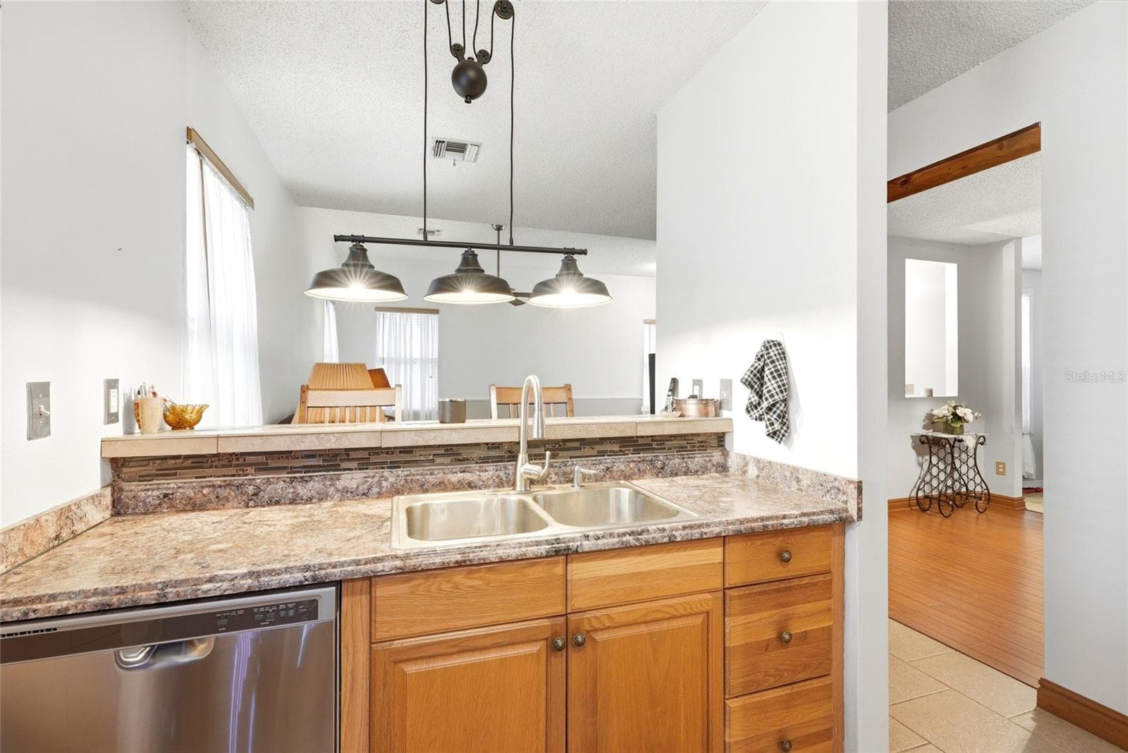 Kitchen - 9121 65TH ST N, PINELLAS PARK