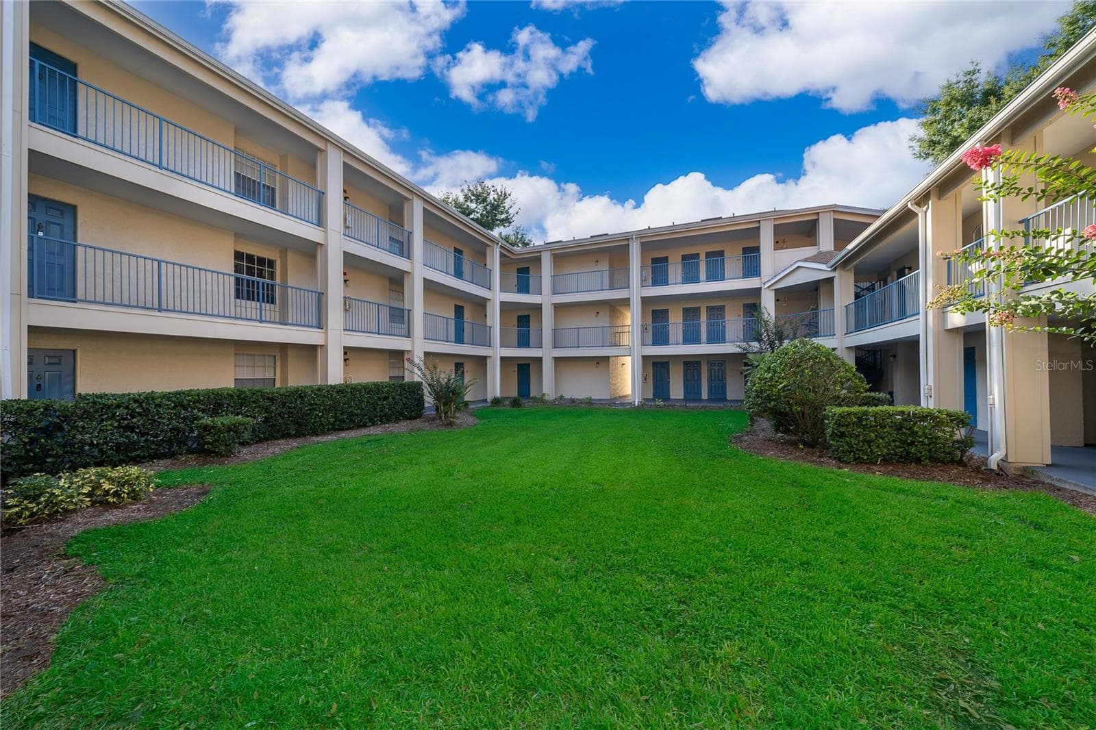 Condominium at 7210 WESTPOINTE BLVD #1312, ORLANDO, photo 2 of 24