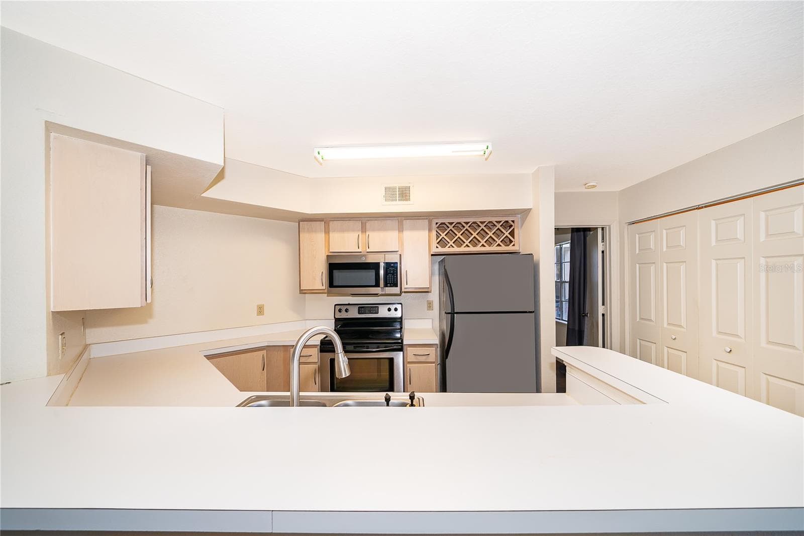Condominium at 7210 WESTPOINTE BLVD #1312, ORLANDO, photo 13 of 24