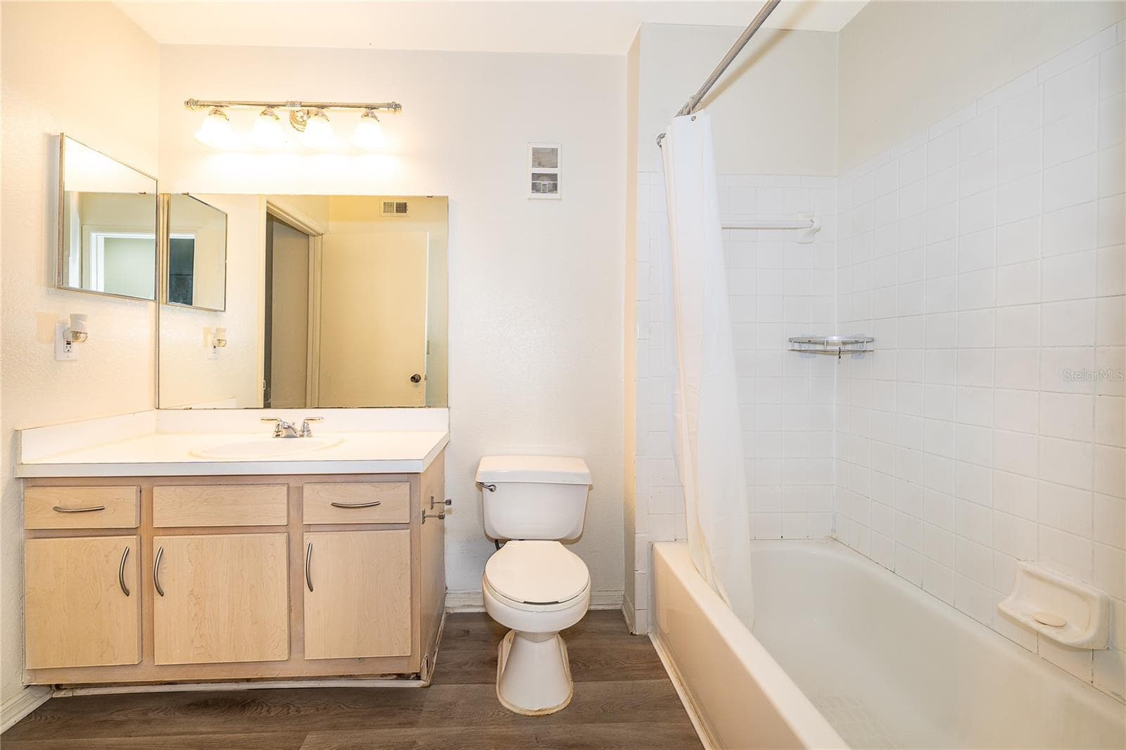 Condominium at 7210 WESTPOINTE BLVD #1312, ORLANDO, photo 18 of 24