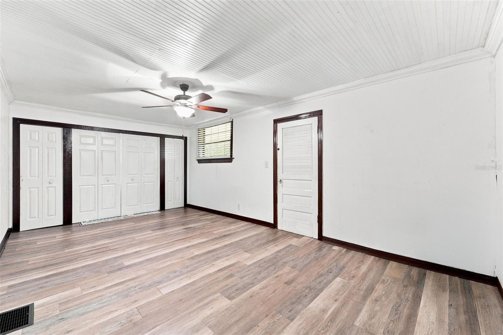 Single Family Residence at 316 S AMELIA AVE, DELAND, photo 6 of 38