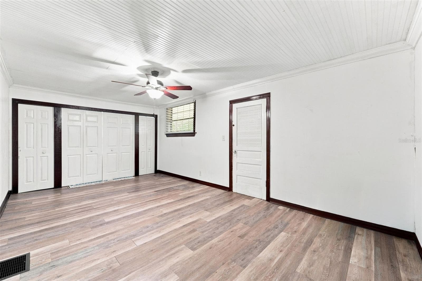 Single Family Residence at 316 S AMELIA AVE, DELAND, photo 7 of 38