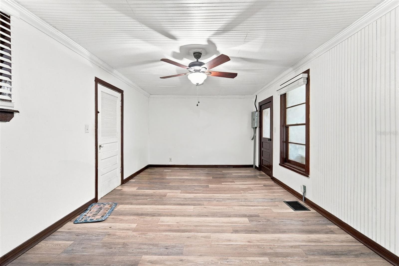 Single Family Residence at 316 S AMELIA AVE, DELAND, photo 8 of 38