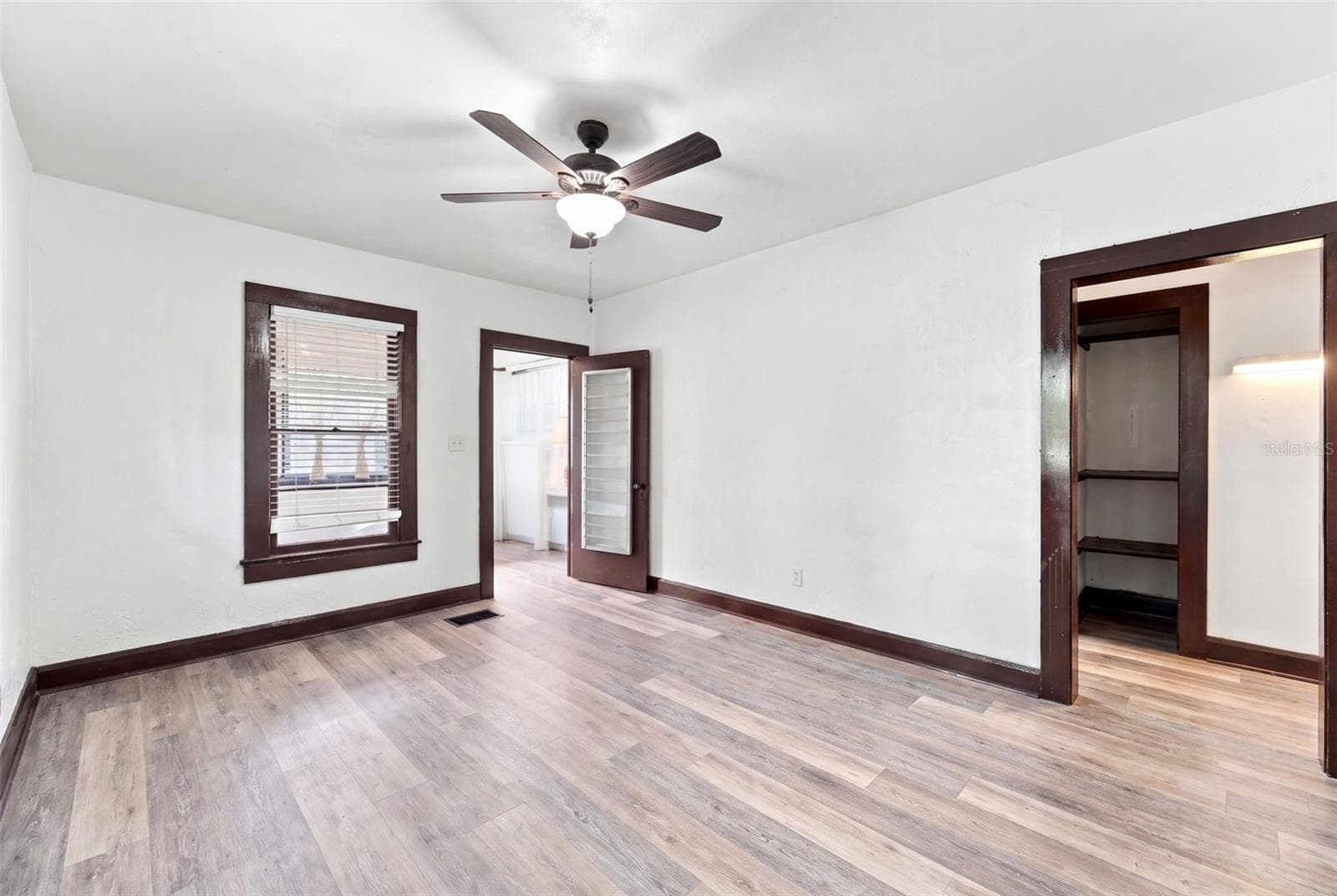 Single Family Residence at 316 S AMELIA AVE, DELAND, photo 17 of 38