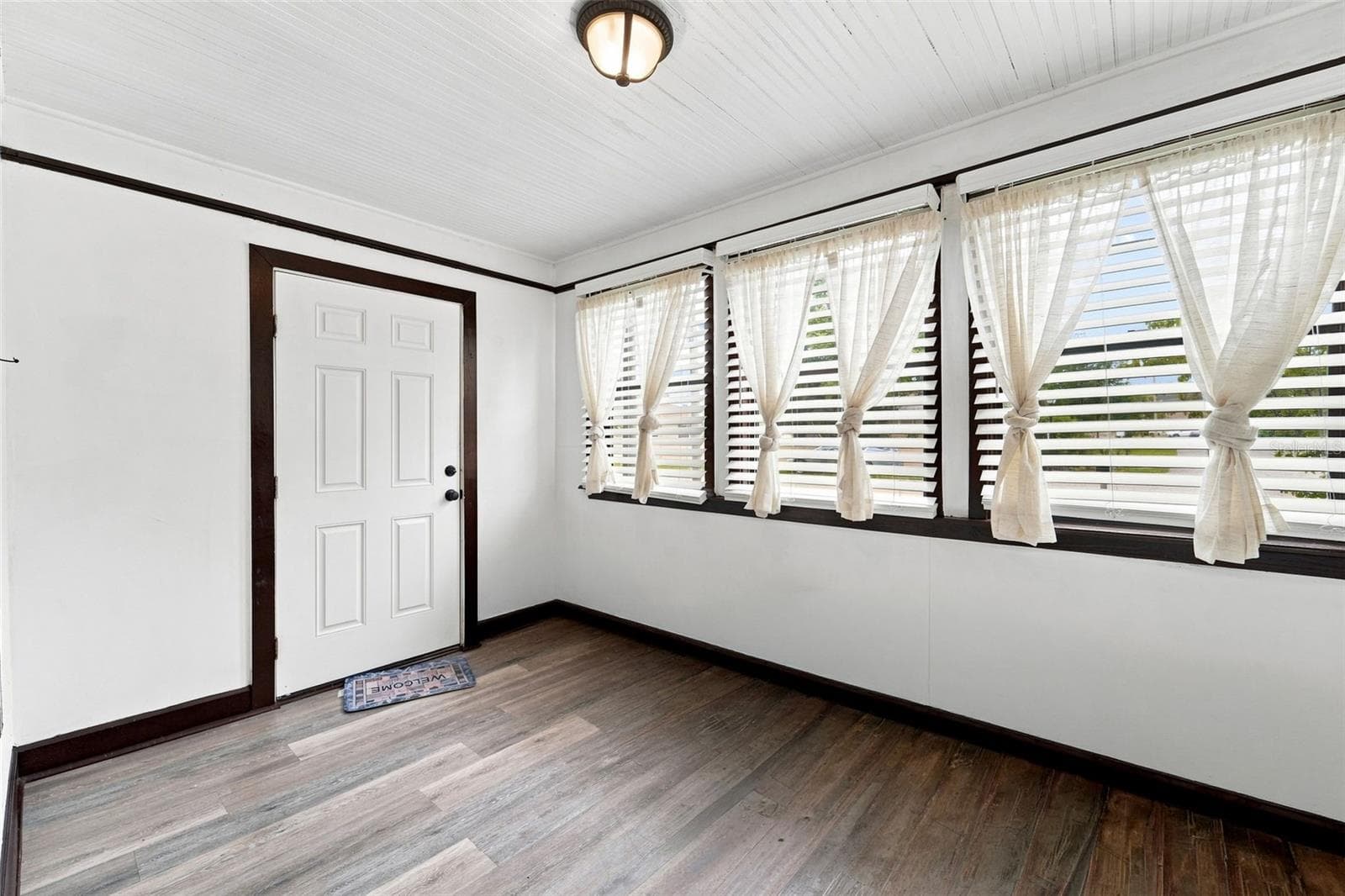 Single Family Residence at 316 S AMELIA AVE, DELAND, photo 21 of 38