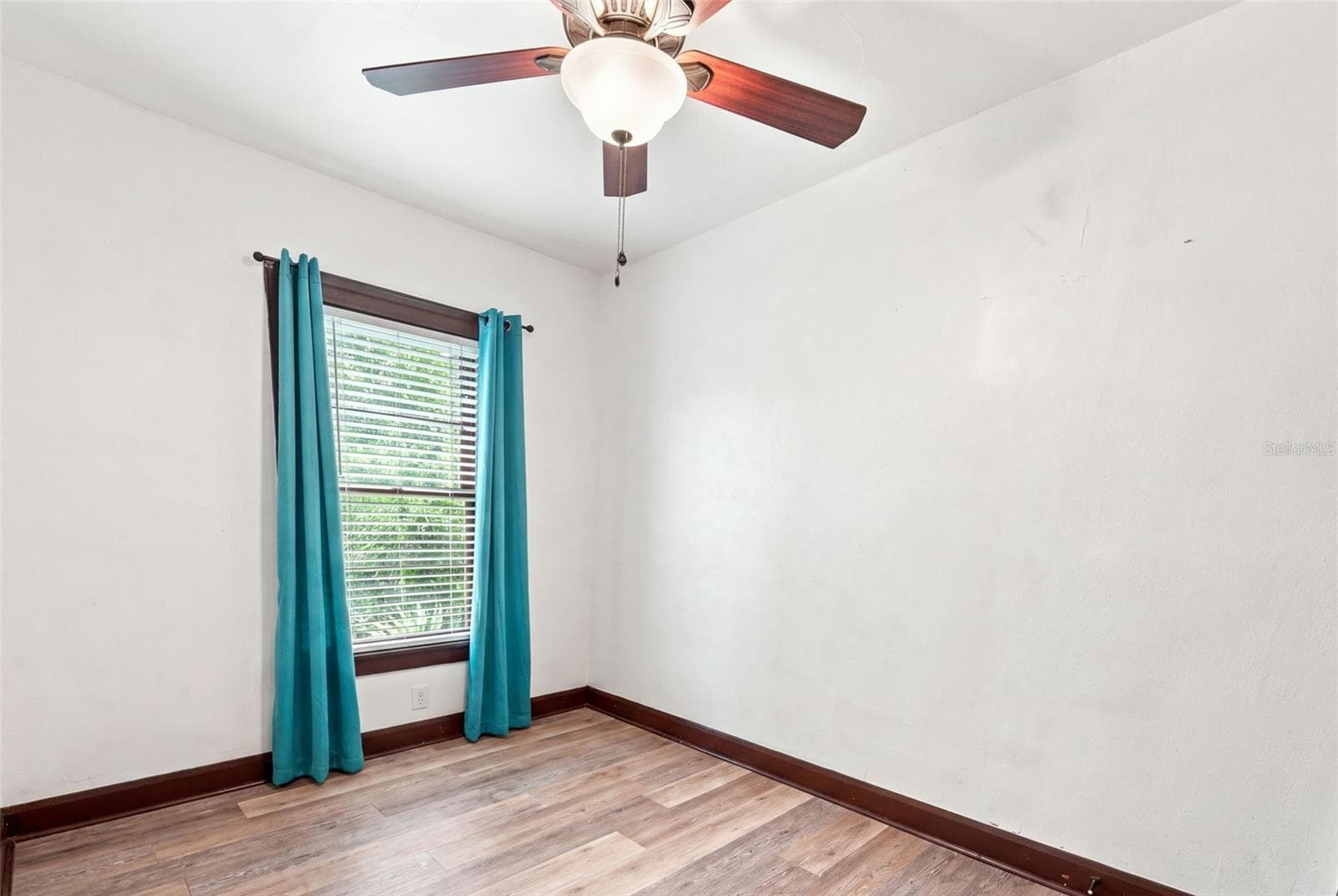 Single Family Residence at 316 S AMELIA AVE, DELAND, photo 22 of 38