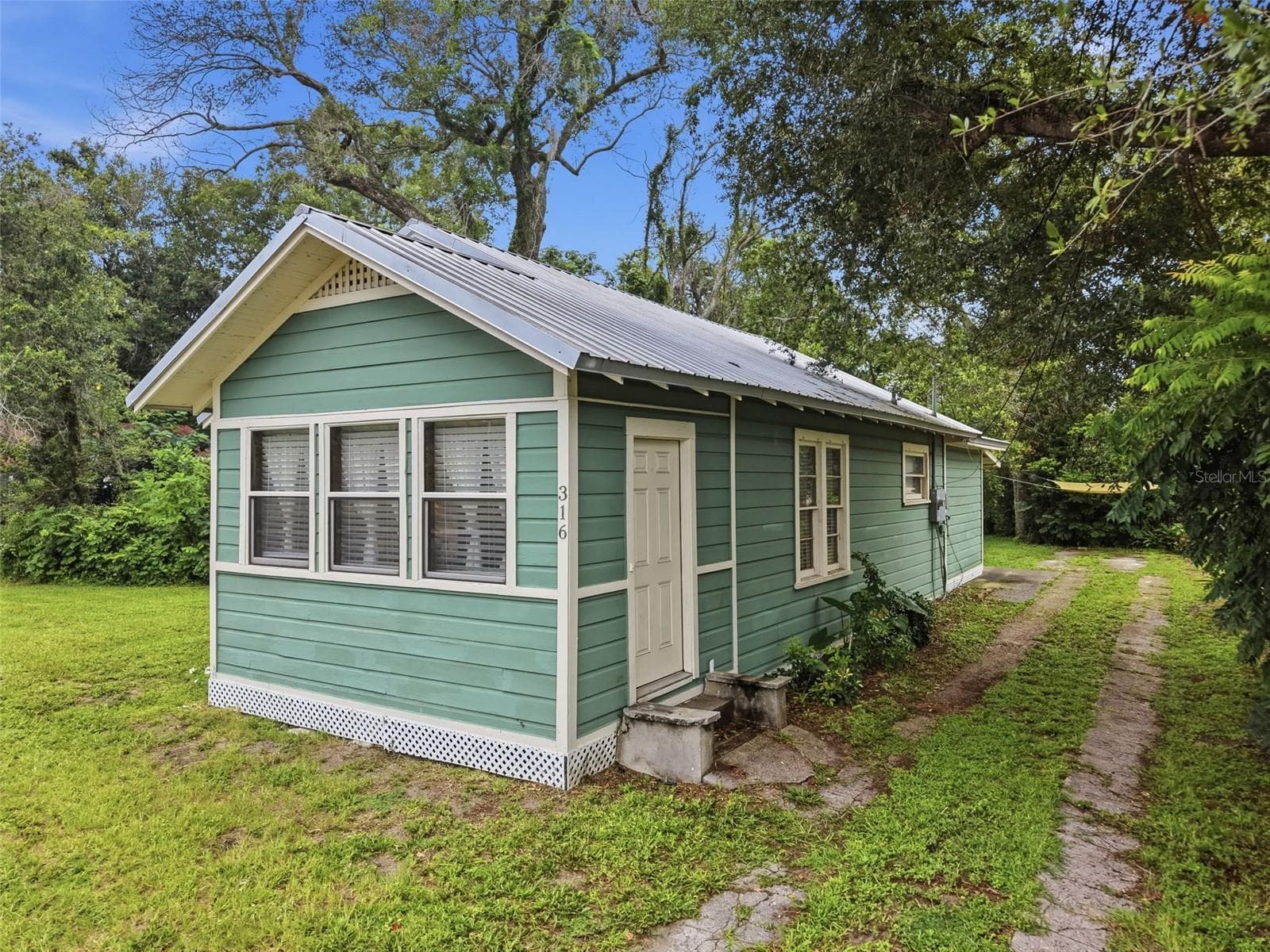 Single Family Residence at 316 S AMELIA AVE, DELAND, photo 28 of 38