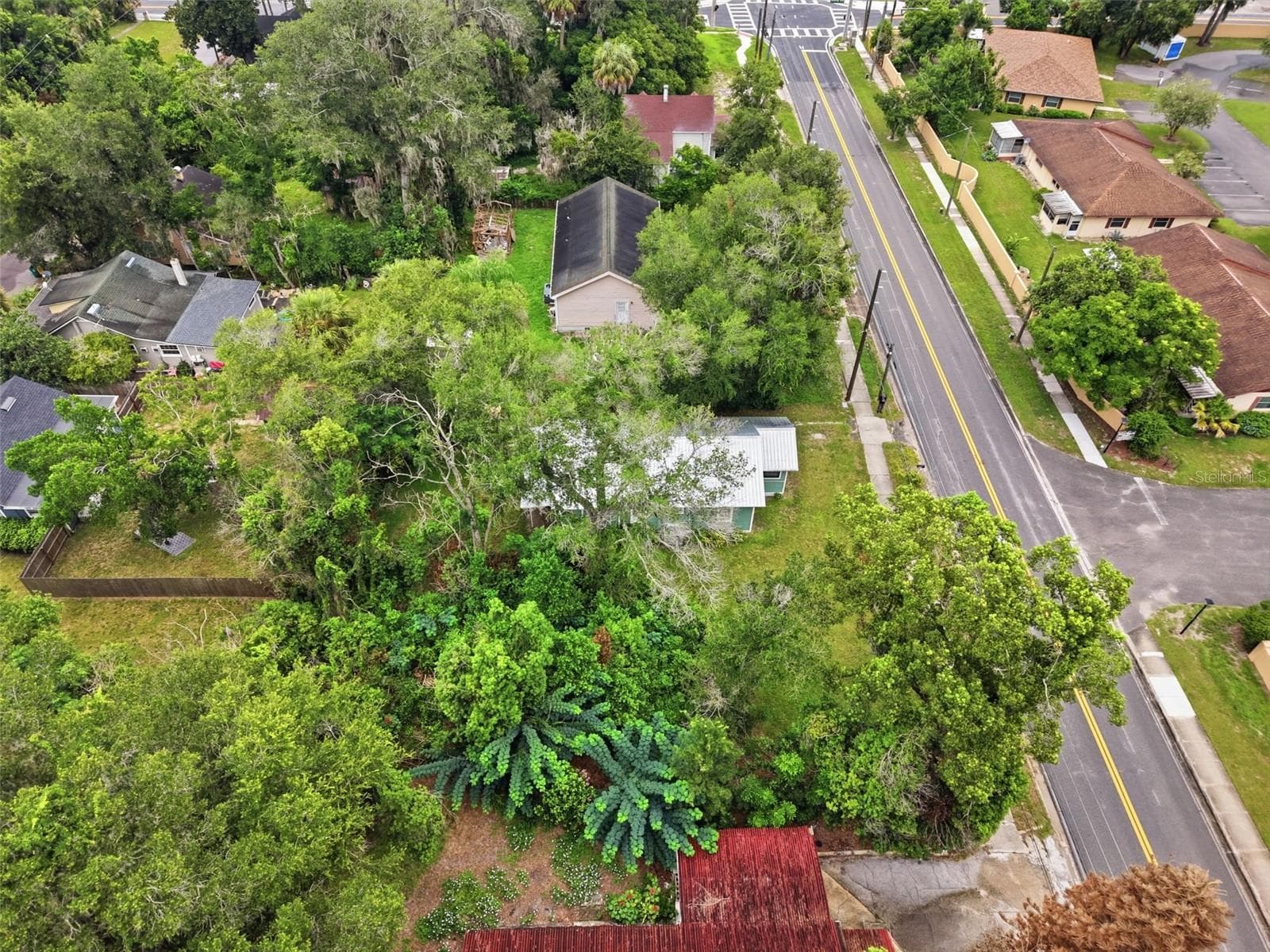 Single Family Residence at 316 S AMELIA AVE, DELAND, photo 30 of 38