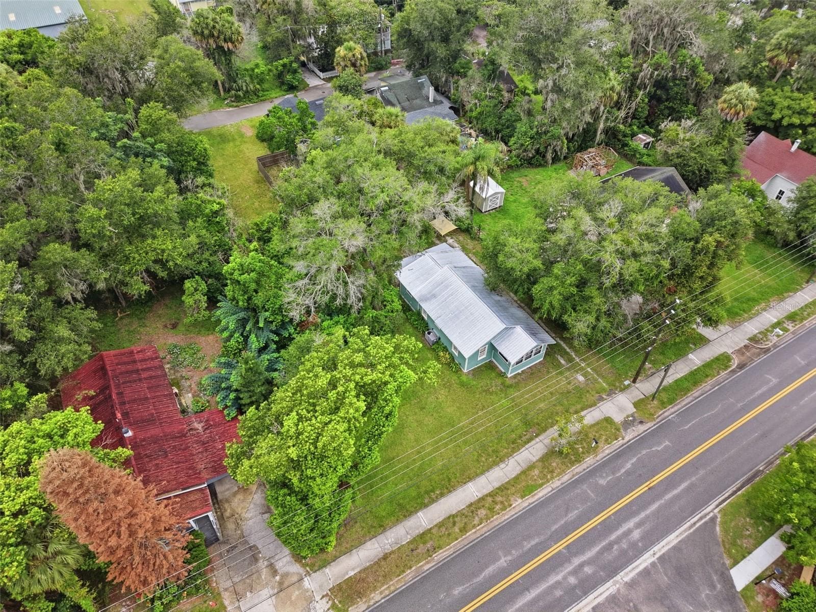 Single Family Residence at 316 S AMELIA AVE, DELAND, photo 33 of 38