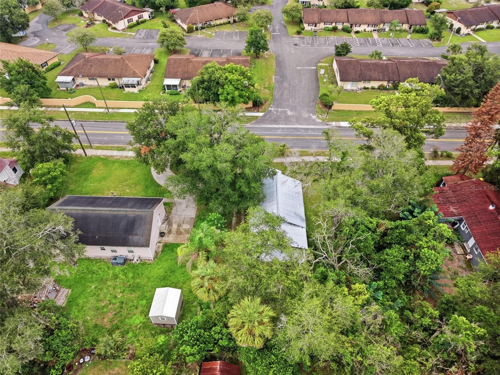 Single Family Residence at 316 S AMELIA AVE, DELAND, photo 34 of 38