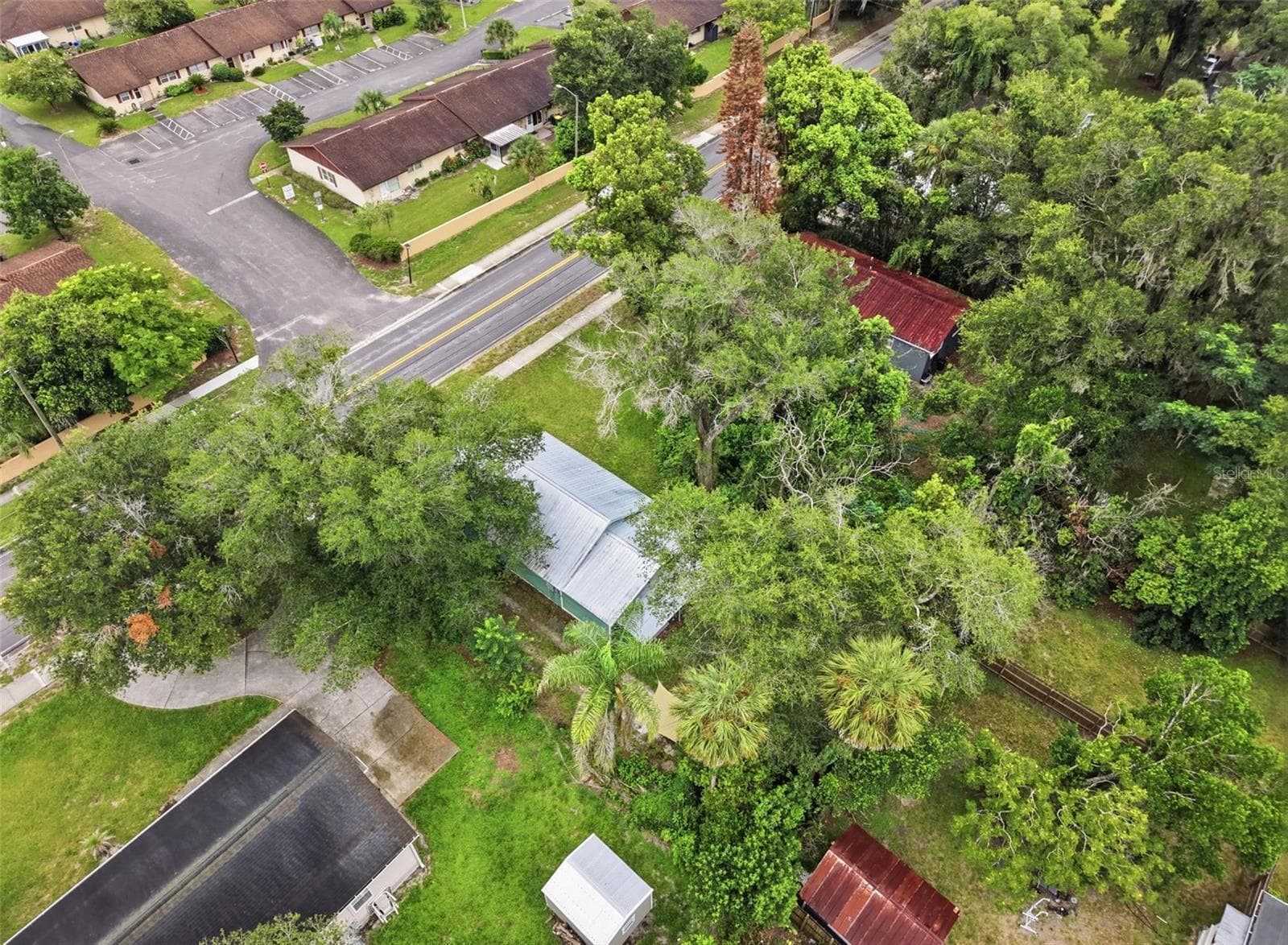 Single Family Residence at 316 S AMELIA AVE, DELAND, photo 36 of 38