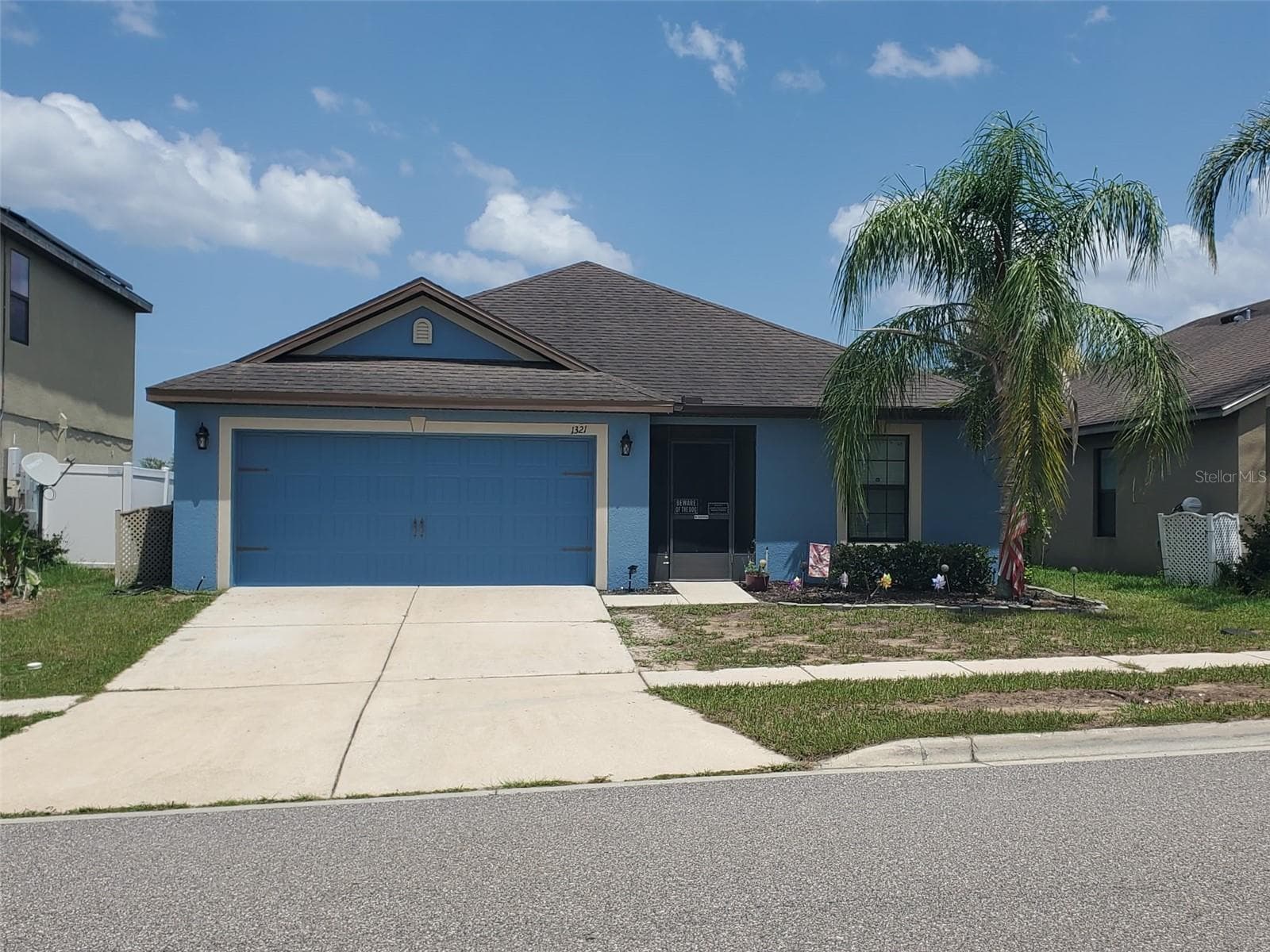 1321 WOODLARK DR