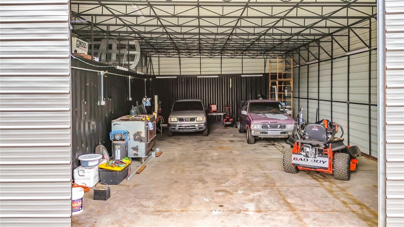 Private Garage - 634 GRAPE AVE, ST CLOUD