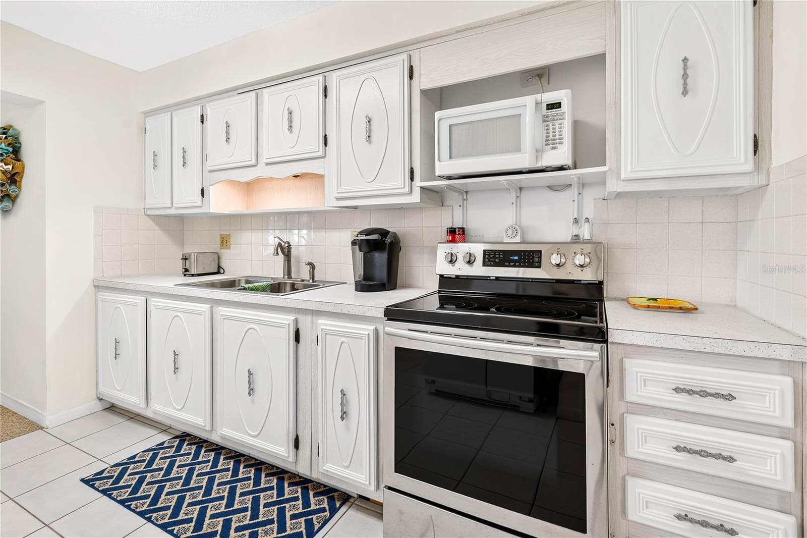 Kitchen - 5880 38TH AVE N #109, ST PETERSBURG
