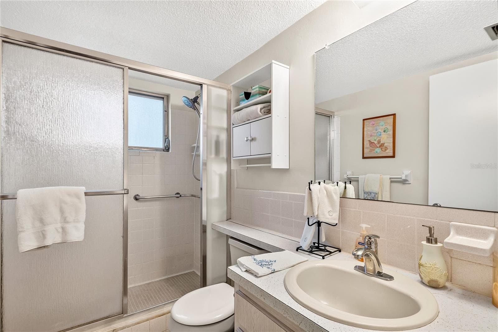 En suite bathroom - 5880 38TH AVE N #109, ST PETERSBURG