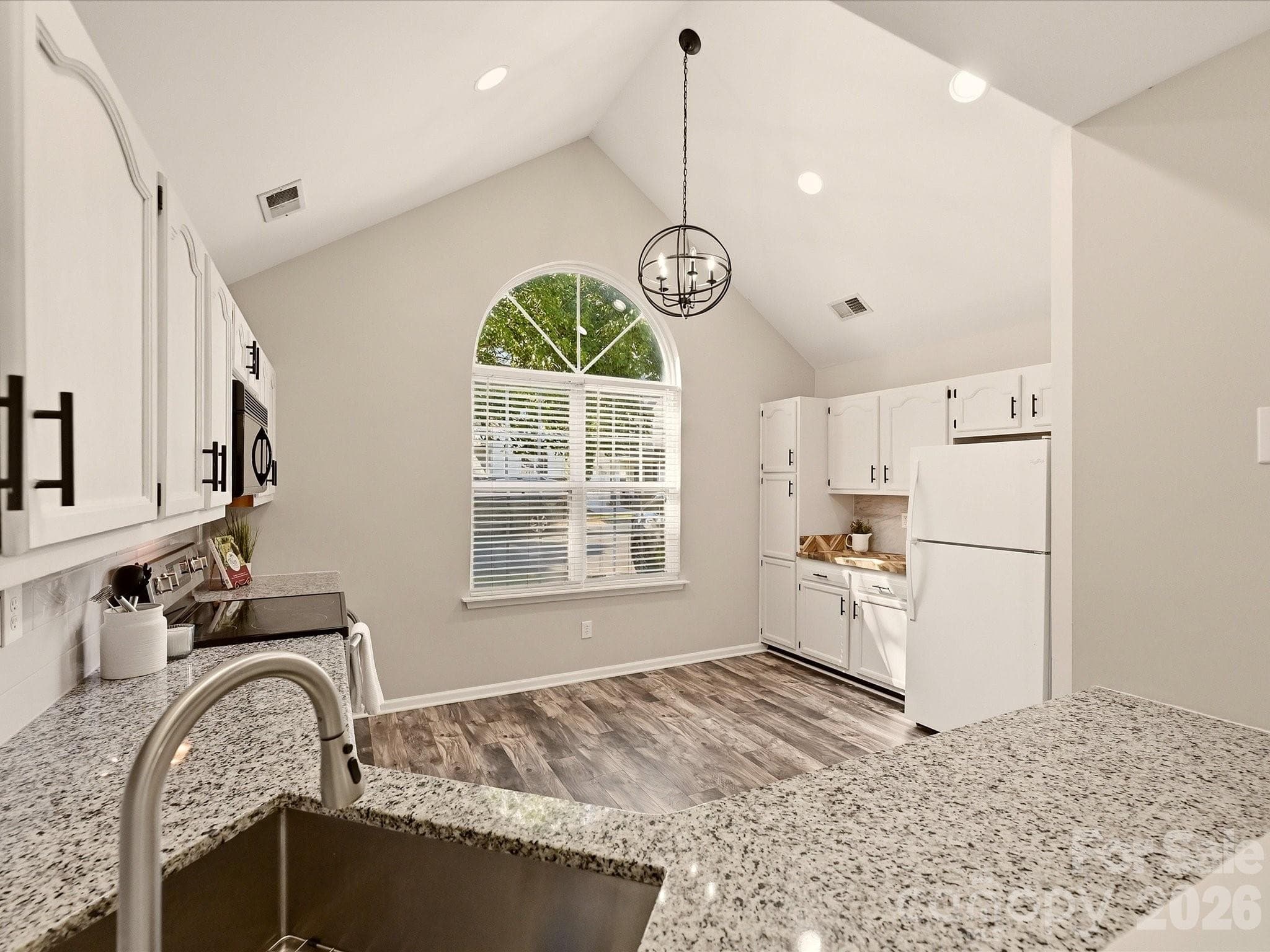 Townhouse at 8810 Scotch Heather Way, Charlotte, photo 13 of 33