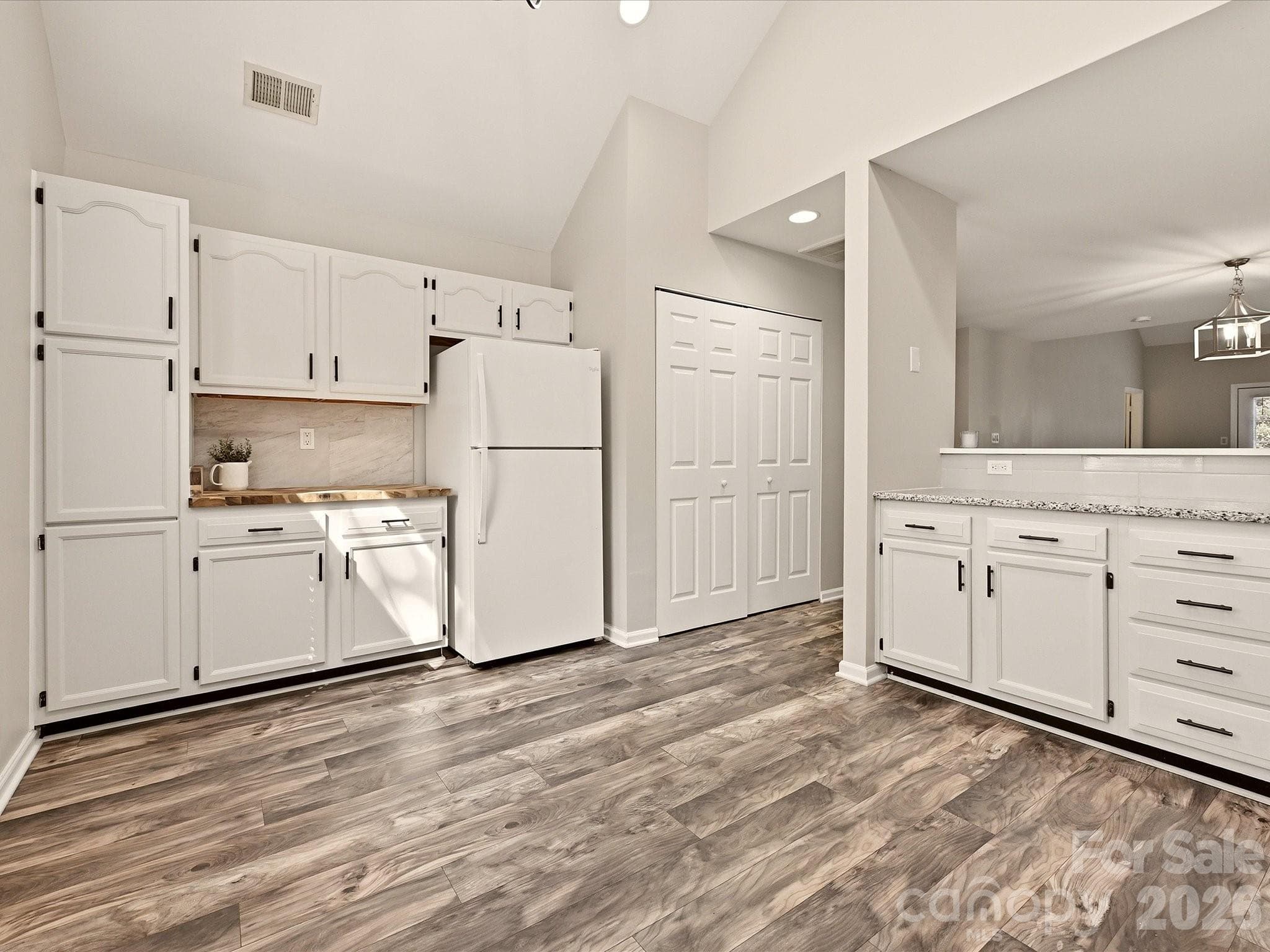 Townhouse at 8810 Scotch Heather Way, Charlotte, photo 14 of 33