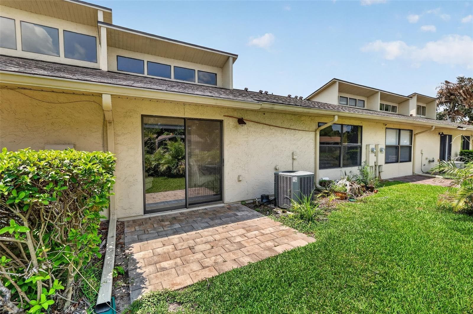 Condominium at 2214 CYPRESS COVE DR #4, TAVARES, photo 31 of 35
