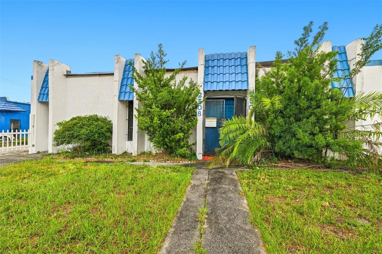 2508 W TAMPA BAY BLVD
