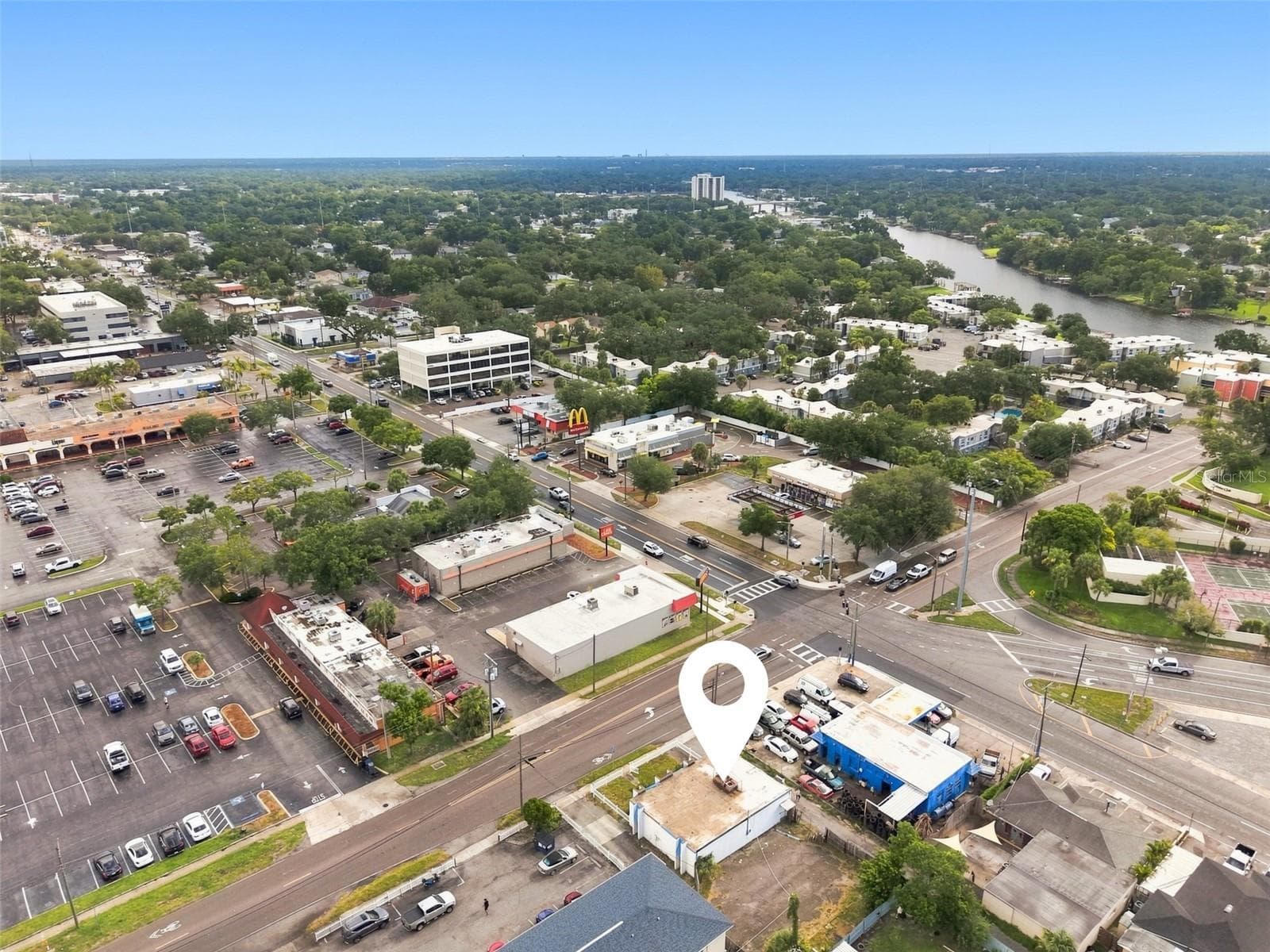 Aerial view of commercial office building near Midtown Tampa - 2508 W TAMPA BAY BLVD, TAMPA