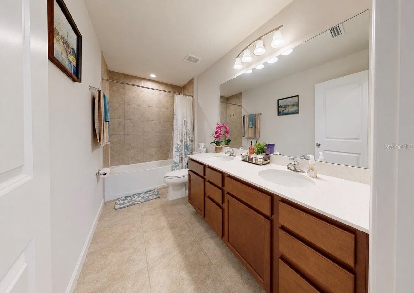 Hall bath - 6322 116TH AVE E, PARRISH