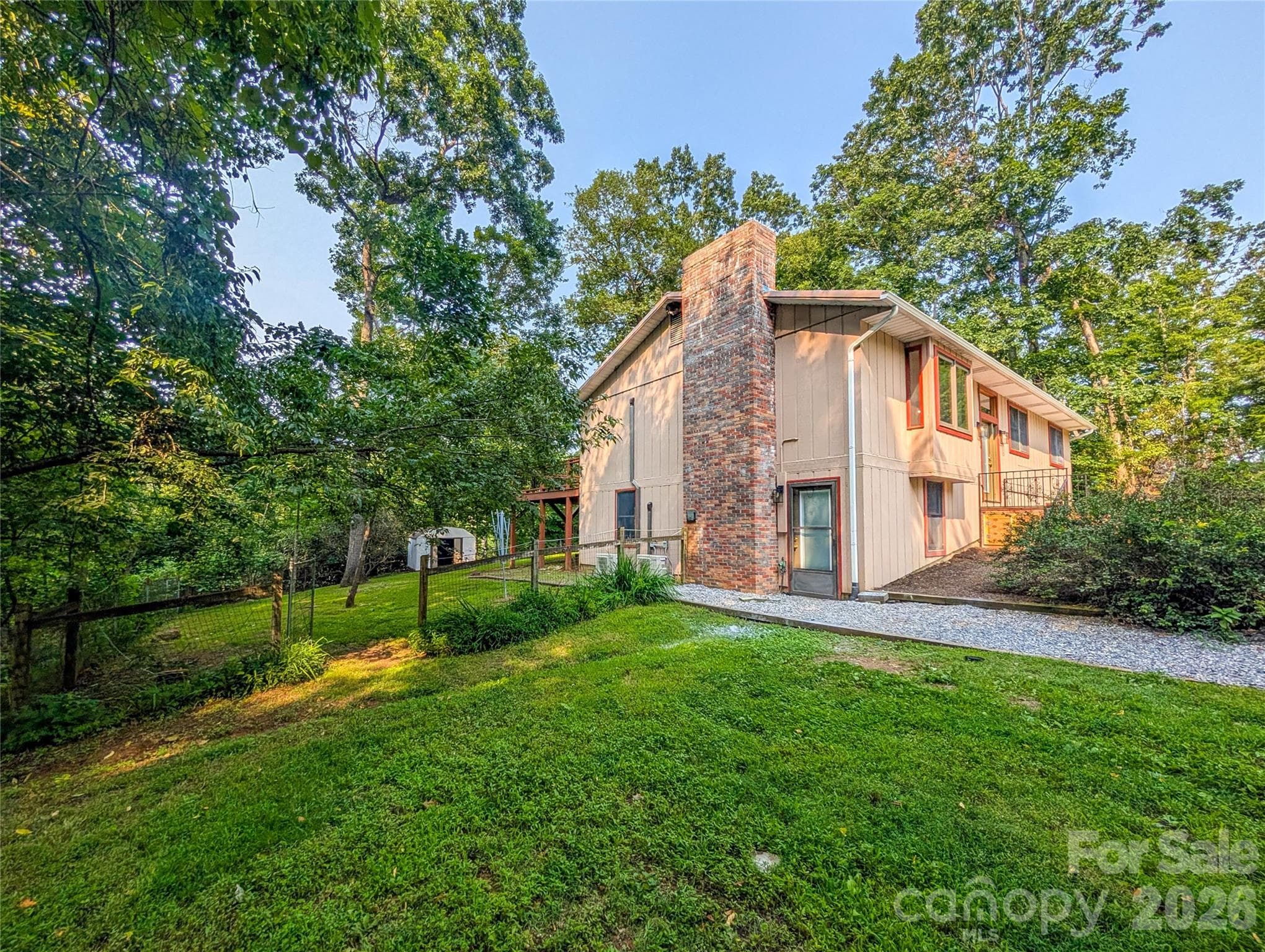 Single Family Residence at 328 Wooded Valley Lane, Burnsville, photo 9 of 47