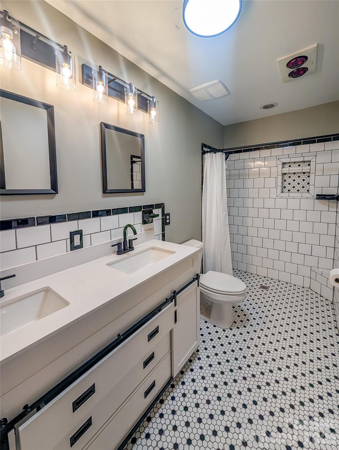 Single Family Residence at 328 Wooded Valley Lane, Burnsville, photo 22 of 47
